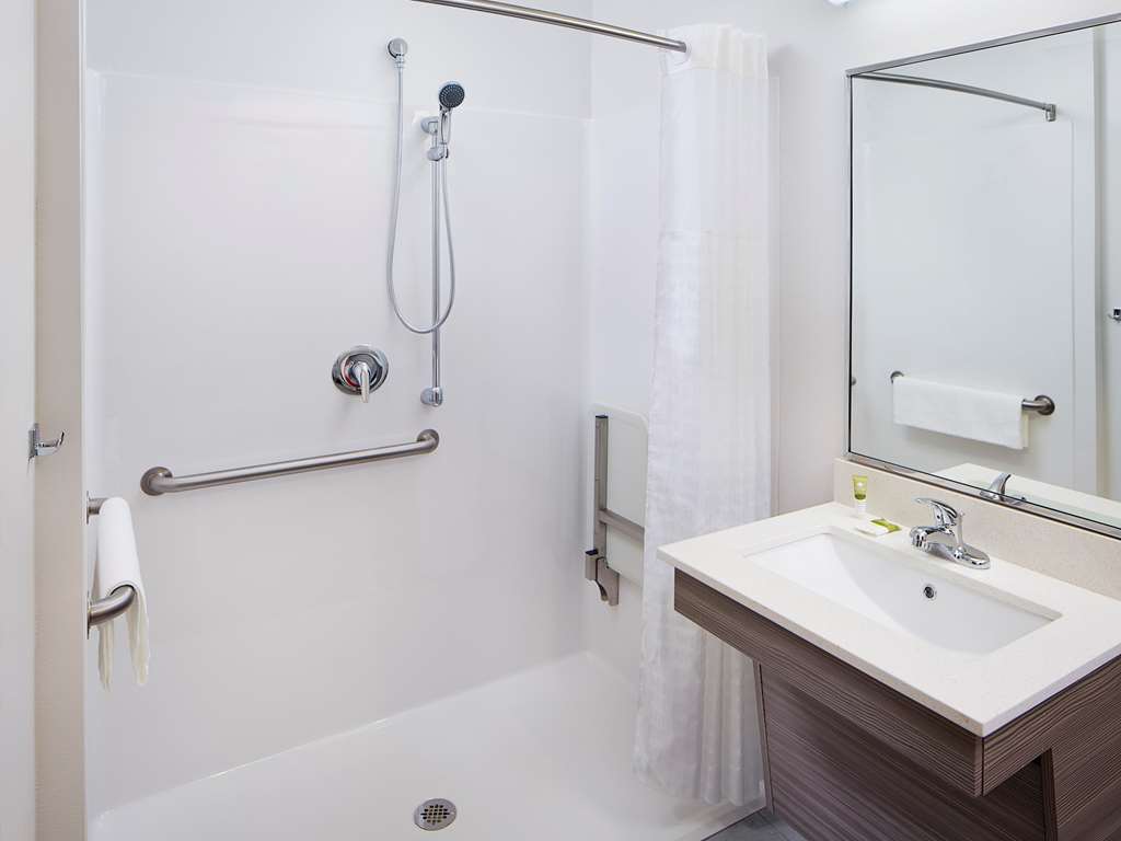 Woodspring Suites Seattle Еверетт Номер фото