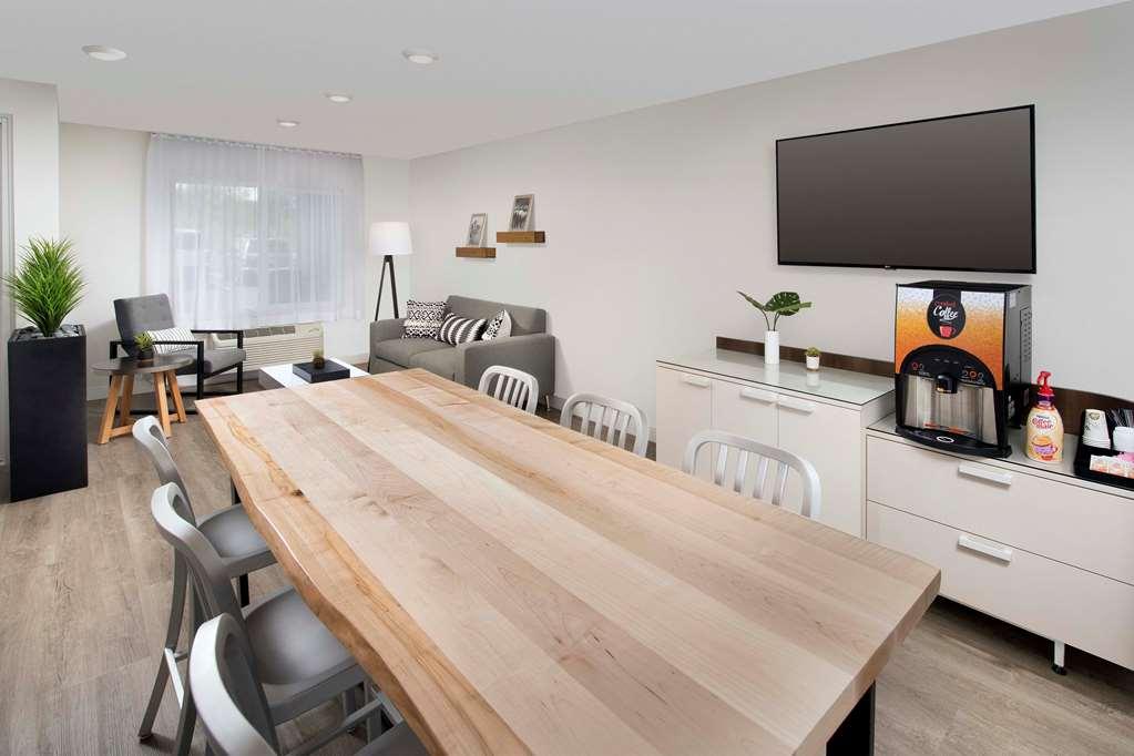 Woodspring Suites Seattle Еверетт Інтер'єр фото